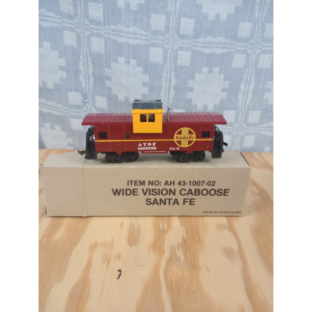 Bachmann‎ HO Santa Fe ATSF 999628 Ce-6 Wide Vision Caboose